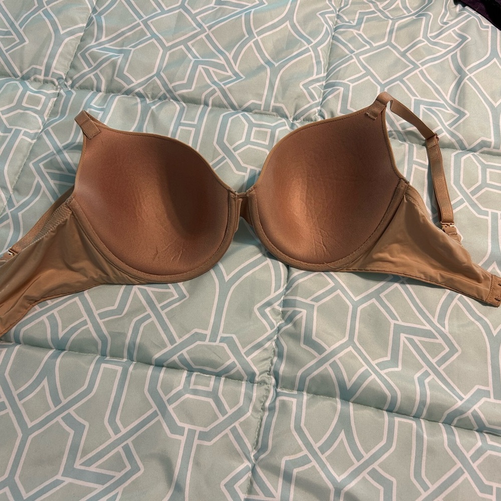 Victoria’s Secret Uplift Semi Demi Bra - Picture 7 of 9